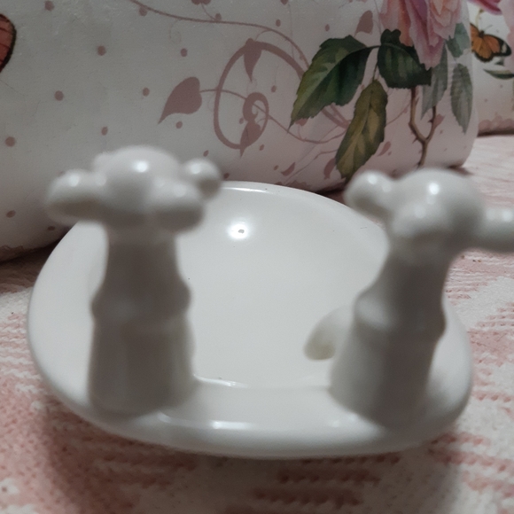 Soap Dish shaped as old fashion Tub - Picture 4 of 6